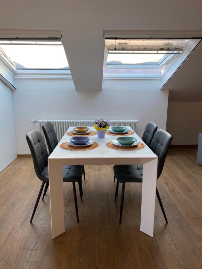 Sky View Apartment Комо Екстериор снимка