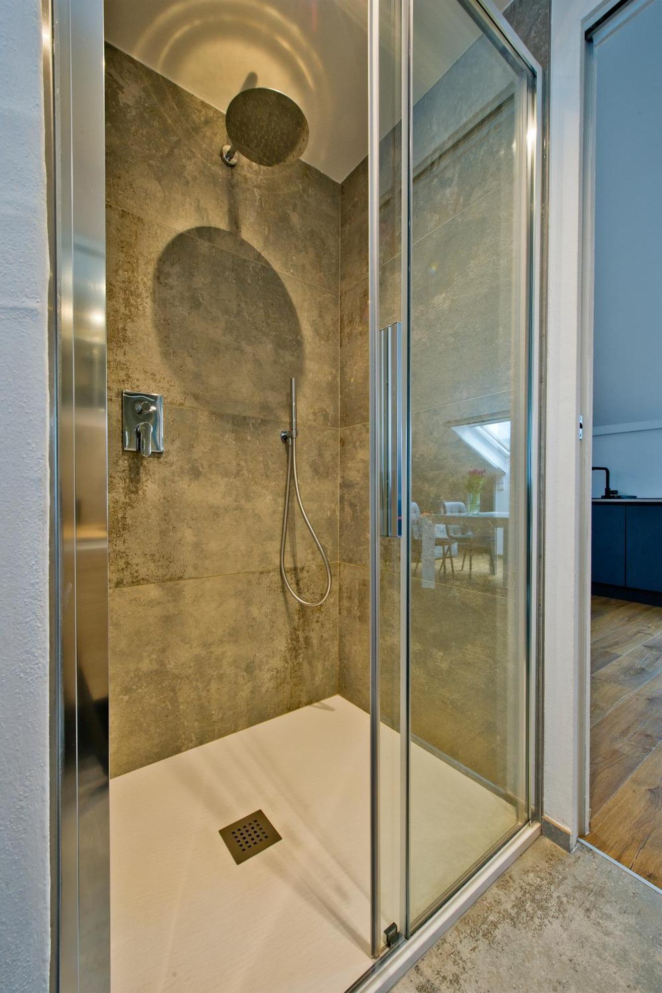 Sky View Apartment Комо Екстериор снимка